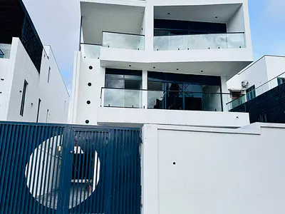 Sophisticated 5 Bedroom Detached Duplex with Pool — Lekki Phase 1, Lekki, Lagos