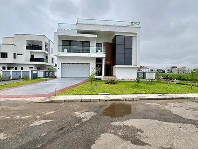 6 Bedroom Detached Smart Home — Lekki, Lagos