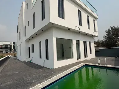 Contemporary 5 Bedrooms, Cinema, Pool, Roof Top and Good Finishes — Most Secured Estate, Ikota, Lekki, Lagos