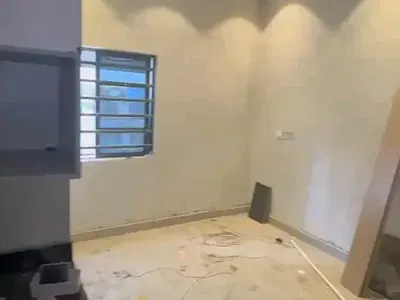 1 Bedroom Self Contain — Yaba, Lagos