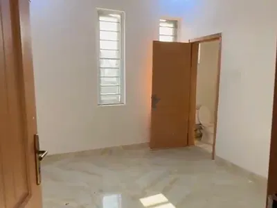 Spacious Single Room Upstairs in a Shared Apartment. — Van Daniels Estate Orchid, Lekki Expressway, Lekki, Lagos