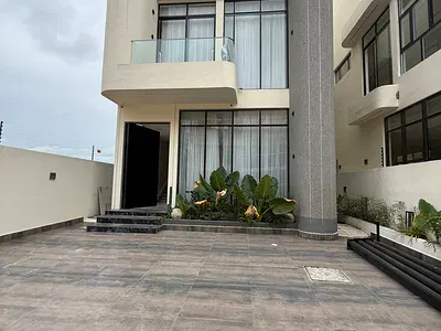 5 Bedroom Fully Detached Duplex with Pool — Lekki Phase 1, Lekki, Lagos