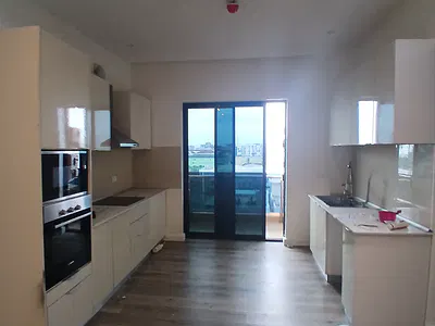 Serviced with 24/7 Power Supply 1 Bedroom En-Suite Flat — Lekki Phase 1, Lekki, Lagos