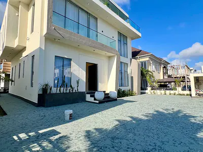 5 Bedroom Detached Duplex with Swimming Pool — Osapa, Lekki, Lagos