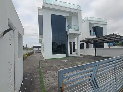 5 Bedroom Detached Duplex with Boys Quarter — Lekki, Lagos