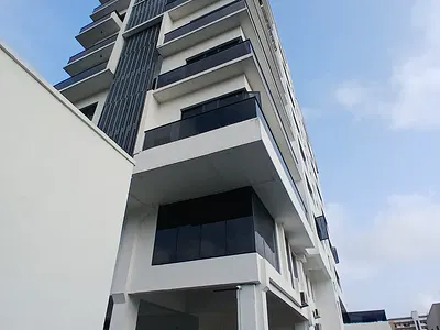 Serviced with 24/7 Power Supply 2 Bedroom En-Suite Flat — Victoria Island (VI), Lagos