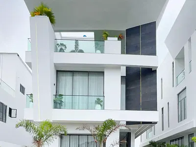 Luxury 5-Bedroom Fully Detached Duplex — Lekki, Lagos