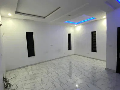 Massive Single Room in a Duplex — Ikota Villa Estate Lekki Lagos, Lekki, Lagos