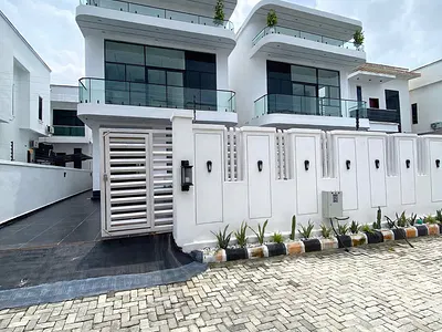 5 Bedroom Detached Duplex — Lekki, Lagos