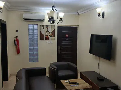 1 Bedroom Mini Flat — Surulere, Lagos