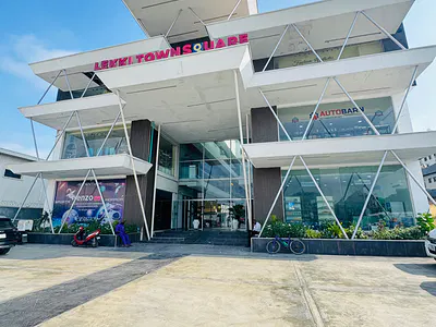 65 Square Meters Store Available Lekki — Lekki, Lagos
