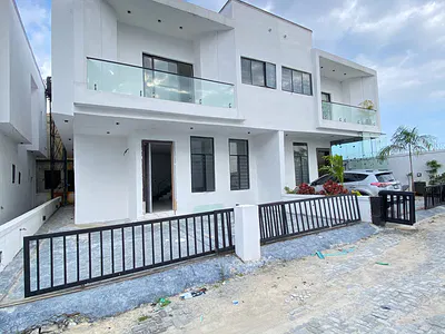 4 Bedroom — Lekki, Lagos