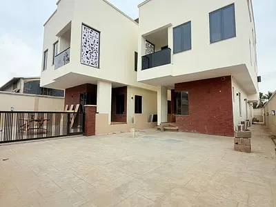 5 Bedroom Detached Duplex — Ikeja, Lagos