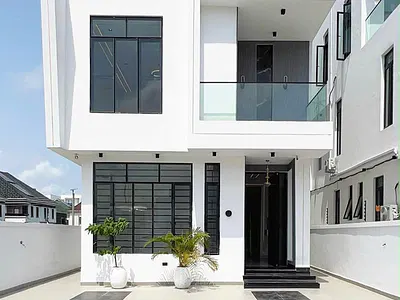 5 Bedroom Luxury Detached Home — Lekki, Lagos