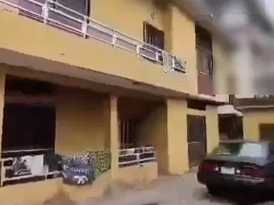 Block of 4 Units of 3 Bedroom Flats — Maternity Bus Stop Off Pedro Rd, Before Ladlak, Gbagada, Lagos