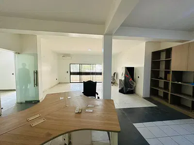 Luxury 6 Bedroom Detached Duplex with 2 Bedroom Guest Charlet — Wuse 2, Wuse 2, Abuja