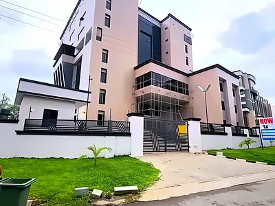 Newly Built Office Complex on 8 Floors Measuring 8600SQM Total — Wuse, Abuja