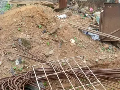 Quater Plot of Land (140SQM) for Developer — @ Oyemekun Area, Off College Rd Ogba, Ogba, Ikeja, Lagos