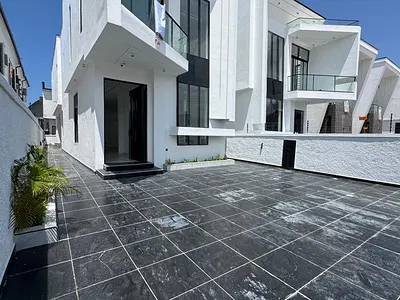 5 Bedroom Detached Duplex with Swimming Pool — 5 Bedroom Detached Duplex with Swimming Pool, Rooftop in Orchid Road, Lekki, Lagos