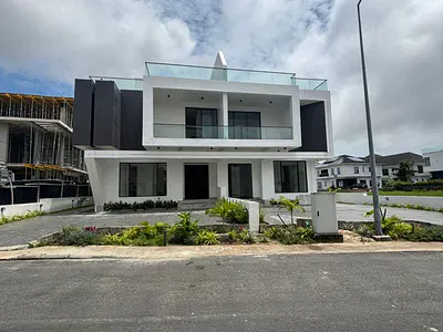 5 Bedroom Semi-Detached Duplex — Lekki, Lagos