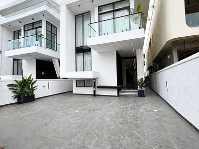 5 Bedroom Detached Duplex — Lekki, Lagos