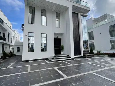 5 Bedroom Fully Detached Duplex — Lekki, Lagos