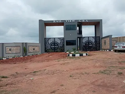 650SQM &1000SQM Plots @railview GRA — Ibadan, Oyo