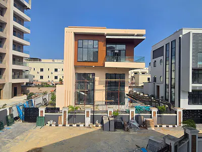 5 Bedroom Detached Villa with Pool and Gym — Ikoyi, Lagos