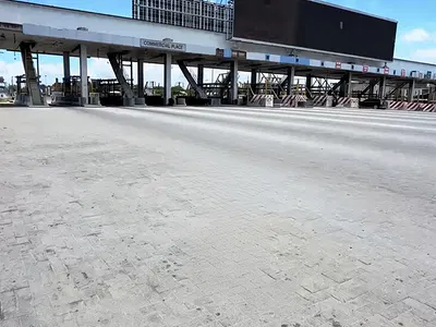 Commercial Space in Plaza / Complex / Mall — Lekki, Lagos