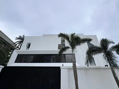 5 Bedroom Furnished Contemporary Triplex — Ikoyi, Lagos