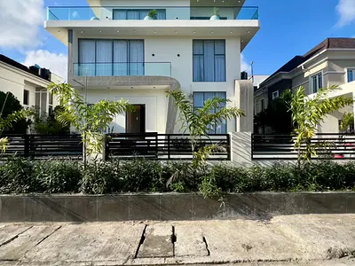 5 Bedroom Detached Duplex with Pool, Cinema, BQ & Rooftop Terrace — Lekki, Lagos