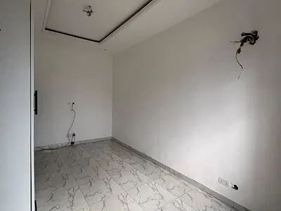 Spacious Semi Master Bedroom with Shared Kitchen — Lekki, Lagos