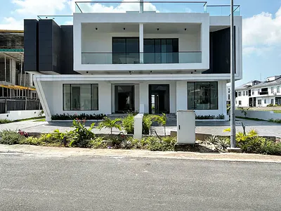 5 Bedroom Semi-Detached Smart Home — Lekki, Lagos