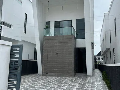 5 Bedroom Detached Smart Home — Lekki, Lagos