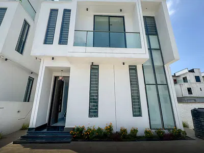 5 Bedroom Luxury Detached Duplex — Lekki, Lagos