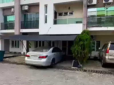 Distress Beautiful Well-Maintained 4 Bedroom Terrace Duplex — Lekki, Lagos