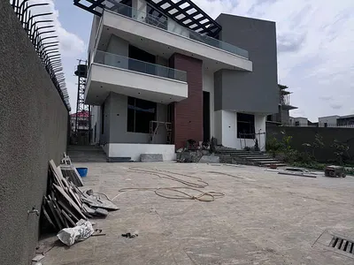 5 Bedroom Fully Detached Duplex with Swimming Pool — Katampe, Abuja