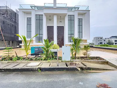 5 Bedroom Detached Duplex with BQ and Pool — Lekki, Lagos