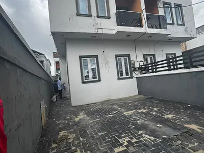 Nice Lovely 🥰 2-Bedroom Duplex Available — Lekki, Lagos