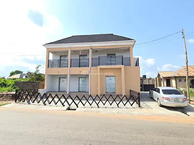 Shop Space — No 3, Arubiawe Idi Iroko Oke Omi, Olodo, Ibadan, Oyo