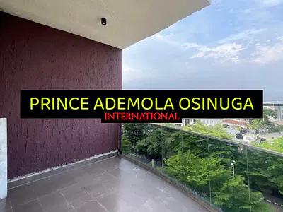 Luxury Pent/ Top Floor 4 Bedroom Maisonette on 2 Floors, BQ, Pool, Gym — Ikoyi, Lagos