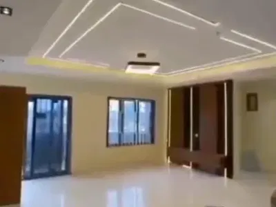 Lovely 2 Bedroom Flat — Megamound, Off Ogunlana Drive, Surulere, Lagos