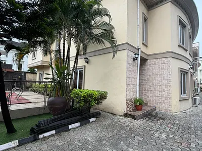 Exquisite 4 Bedroom Terrace Duplex — Banana Island, Ikoyi, Lagos