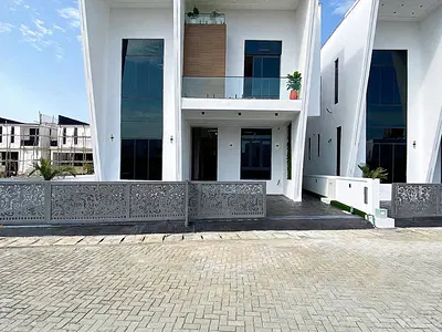 5 Bedroom Detached Duplex — Lekki, Lagos