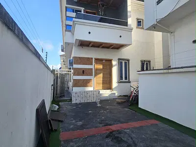 4 Bedroom Semi Detached — Lekki, Lagos