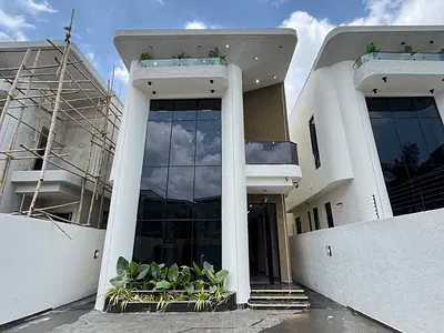 Luxury 5 Bedroom Fully Detached Smart House with BQ, Pool & Gym — Lekki, Lagos