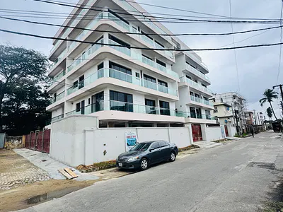 Contemporary 4 Bedroom Massionettet in a Call to Access Estate — Shonibare, Maryland, Lagos