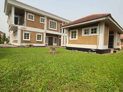 7 Bedroom Fully Detached Duplex with BQ — Amen Estate, Eleko, Ibeju Lekki, Lagos
