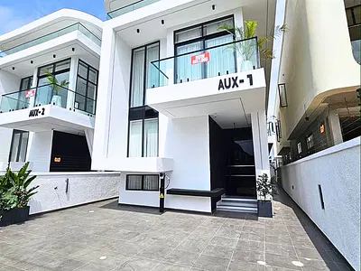 5 Bedroom Detached Duplex with BQ — Lekki, Lagos
