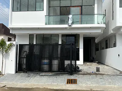 4 Bedroom Detached Duplex — Lekki, Lagos